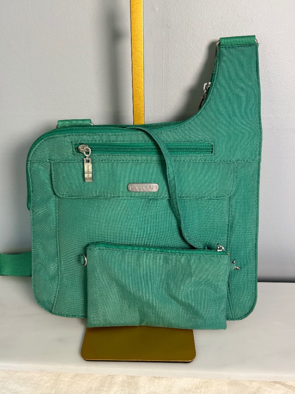 New Baggallini crossbody with phone wristlet - green w/yellow interior